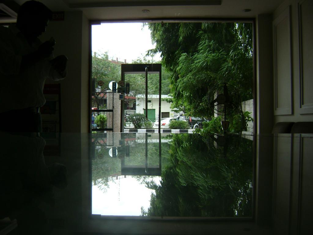 The Royal Residency Hotel New Delhi Buitenkant foto